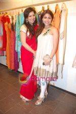at Chammomile event with designer  Payal Singhal and Pratima Bhatia_s line showcase in Mumbai on 23rd Nov 2010 (66).JPG